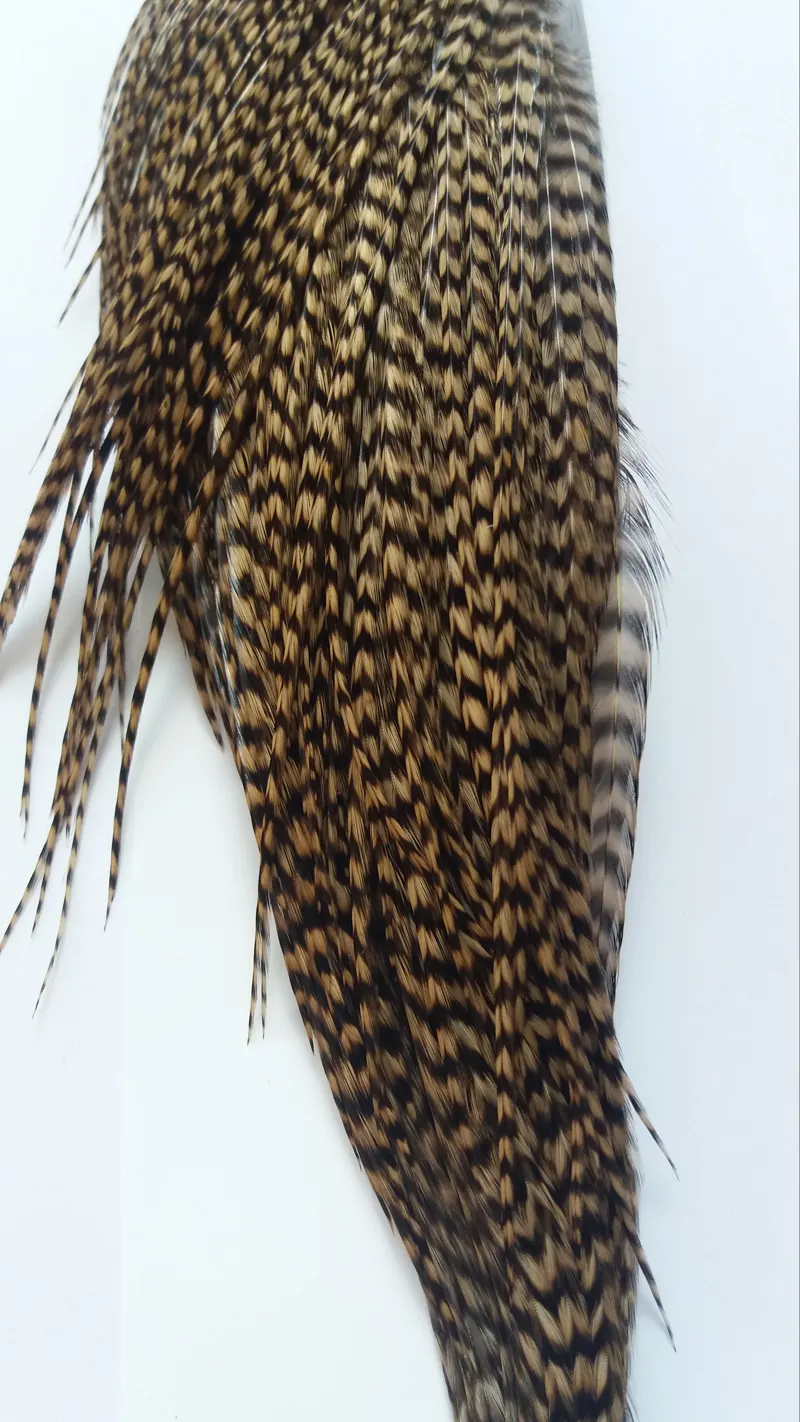 Whiting High and Dry 1/2 Rooster Cape in Grizzly Dyed Tan-3